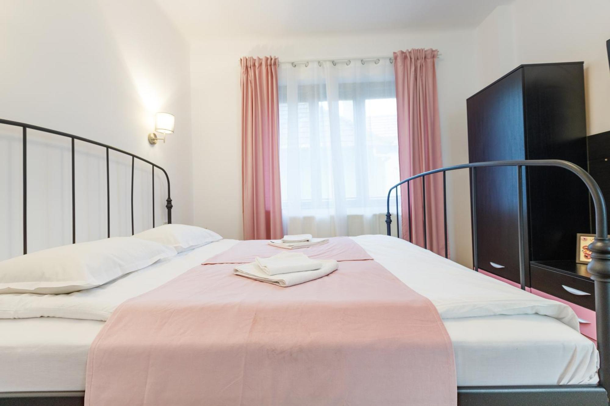 Apartament Modern Braşov Exterior foto